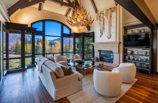 Maroon Greens Townhome
