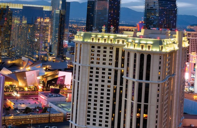 Marriott Grand Chateau - 2 Bedroom, 2 Bath Villa Located Off the Las Vegas Strip