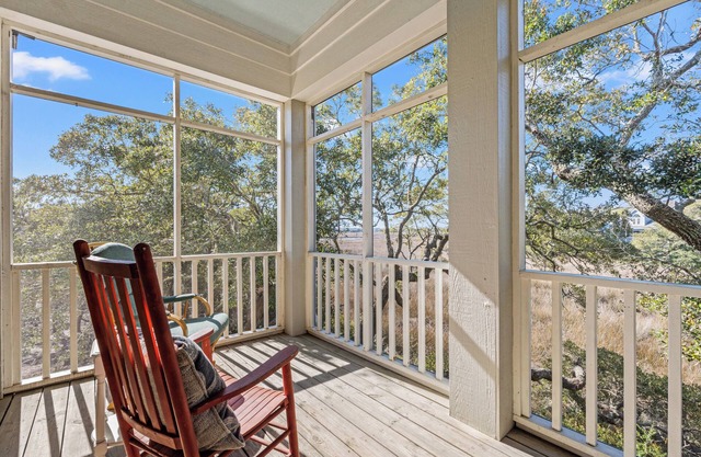 MARSH HAWK 5c - 3 bedroom in LBTS w beach, bike trails, fishing, pools & golf!