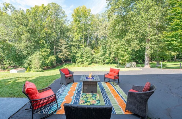 Martinsville Gem | Fireplace, Pets, Near the Park