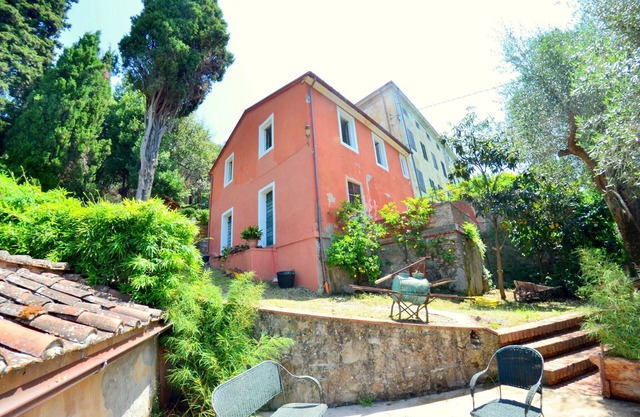 Massarosa Garden Cottage