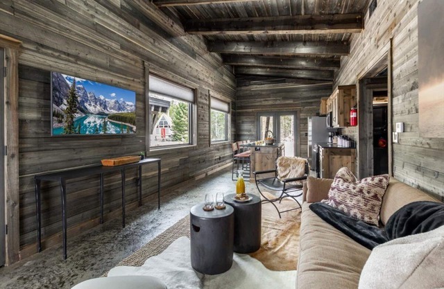 Mayfly Meadow,/Cozy Cabin/World class Fishing/Fire pit/BBQ
