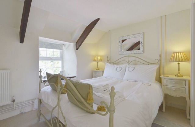 Mays Cottage, ST ISSEY