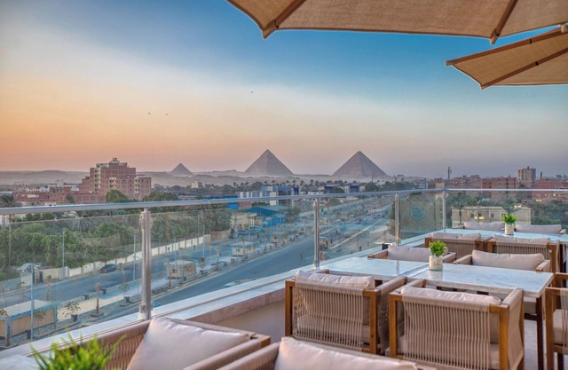 Mazar Pyramids Hotel