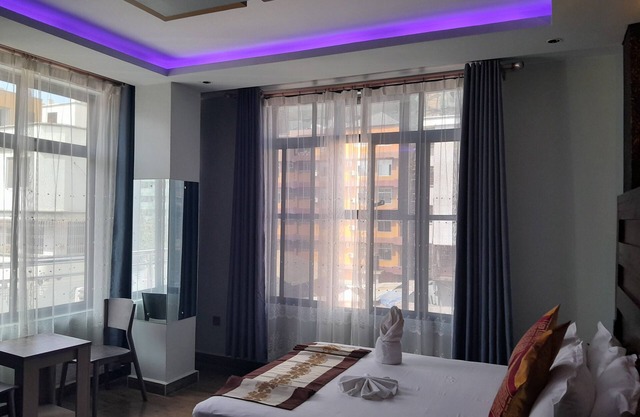 MAZOLA DIAMOND HOTEL
