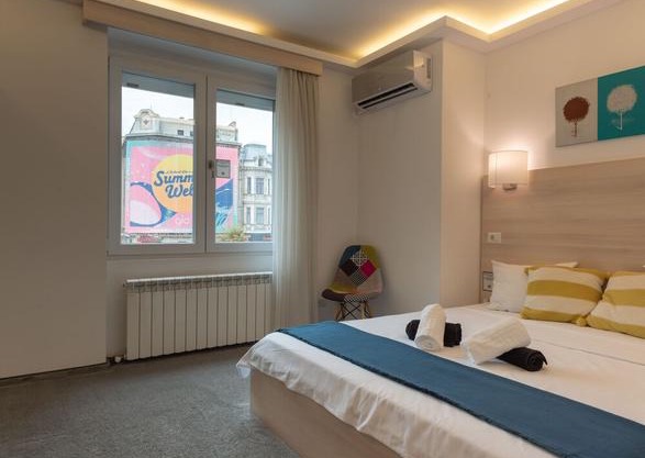Mbm Studio Piata Romana Square