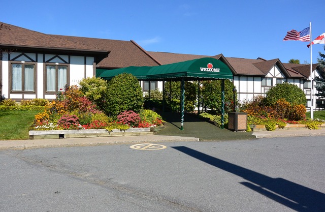McIntosh Country Inn & Conference Centre