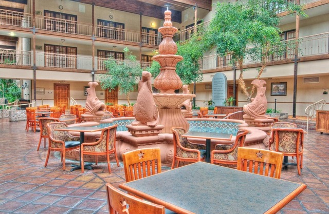 MCM Elegante Suites Abilene