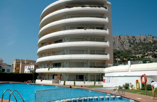 MEDES PARK I 2-7