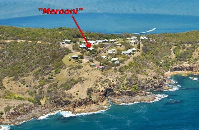 MEROONI 1770 holiday house