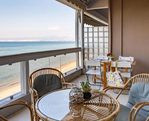 Metaxa Seafront Apartment