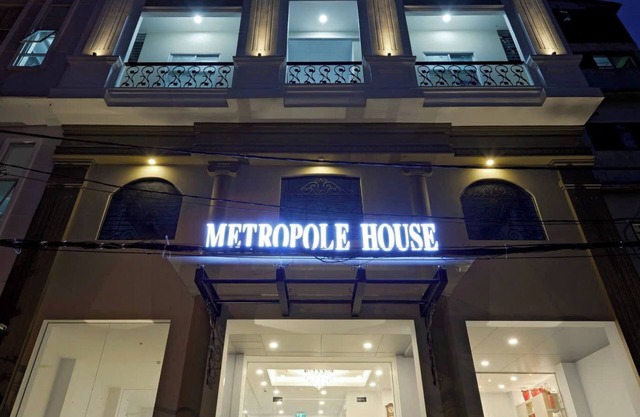 Metropole House