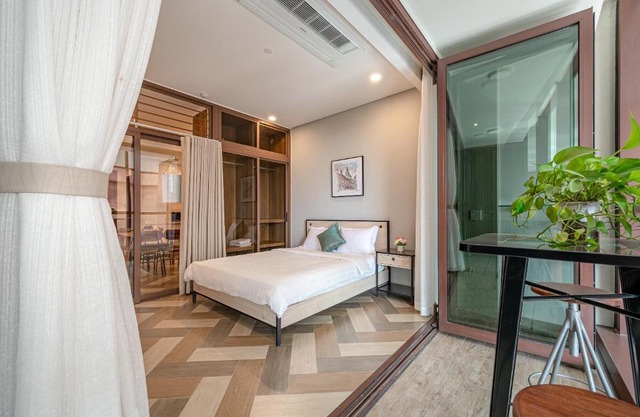 Metropole Thu Thiem Luxury Apart Complex-Sy's Home