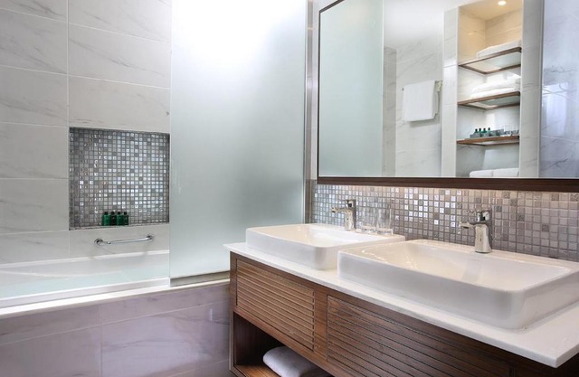 Metropolitan Hotel Dubai (Refreshing Home)