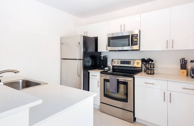 Miami Beach | 2bd Suite Steps from the Beach!