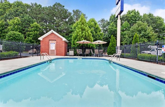 Microtel Inn & Suites by Wyndham Woodstock Atlanta North