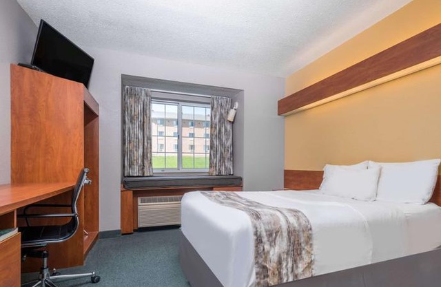 Microtel Inn & Suites by Wyndham New Ulm