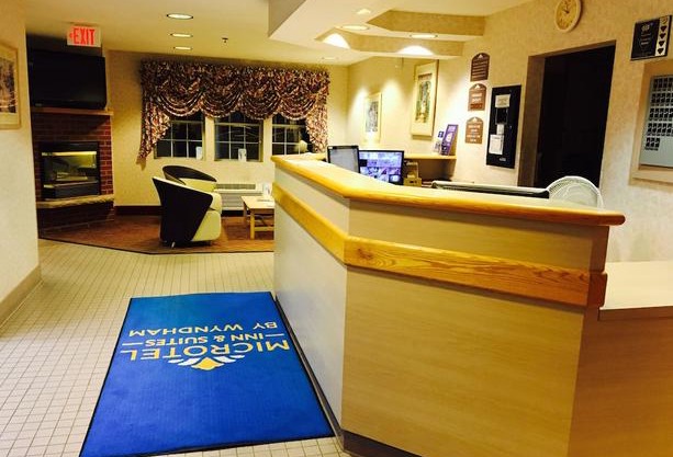 Microtel Inn & Suites by Wyndham Syracuse Baldwinsville