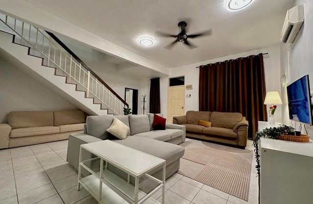 Mijanna Guesthouse - Johor Bahru