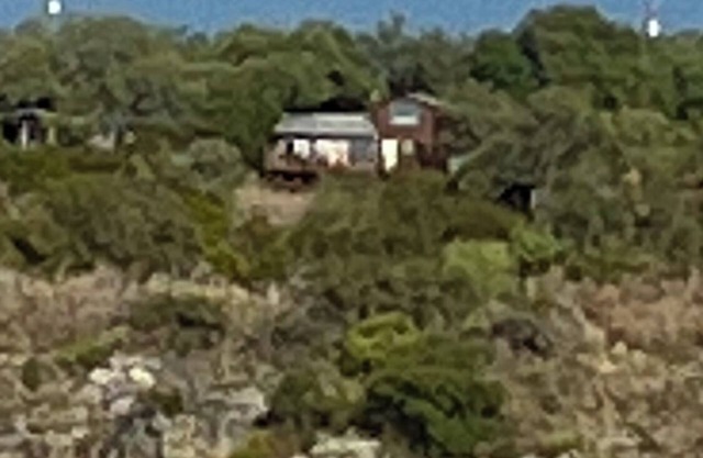 Million Dollar Views! Charming 2-bedroom house in lovely Spicewood with WiFi, AC
