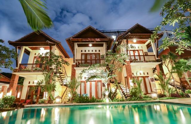 Mina Pelasa Hotel and Resto