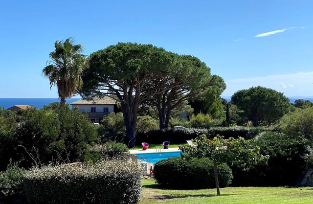 Mini-villa de Charme Tout Confort à 5 Minutes de la Plage de Palombaggia