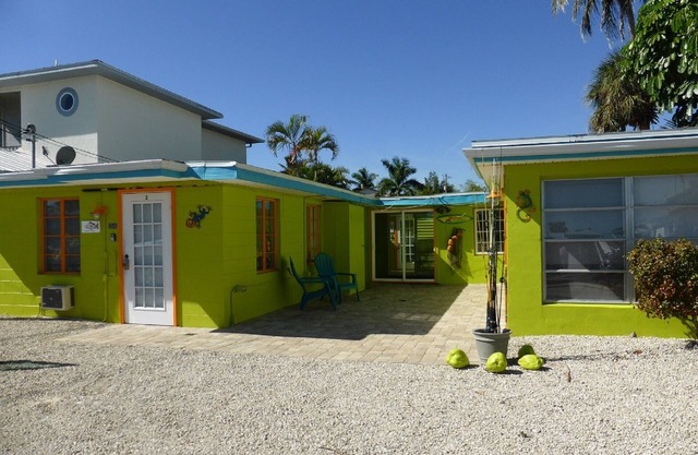*** Minimum stay partly only 2 nights! ***