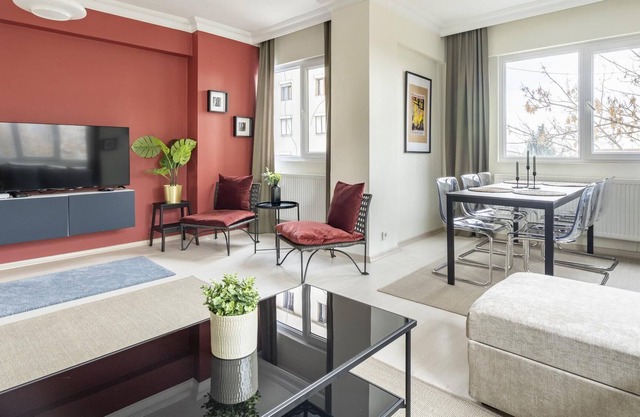 Missafir Modern Flat with Balcony on Bagdat Street