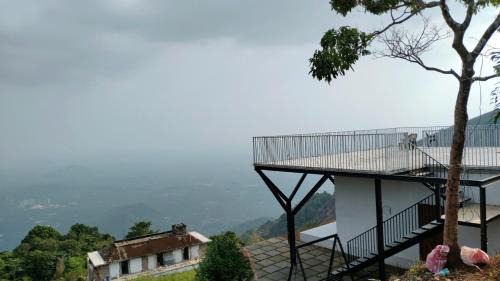 Mist View Resort Wayanad