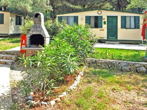 Mobile Home in Cres near Pebble Beach