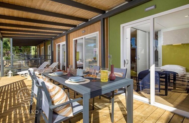 Mobile Home in Pag near Pebble Beach