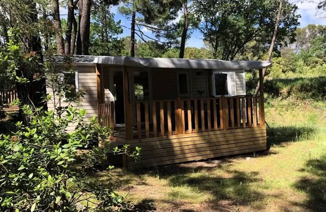 Mobilhome COQUELICOT Air-conditioned -3 bedrooms + TV (2 adults+4 children) 2 to 6 persons - 2 pers. included in price