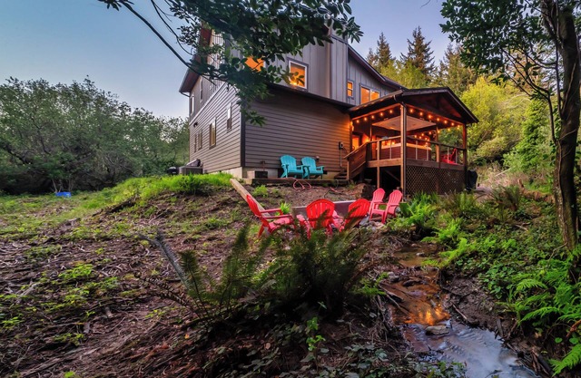 Mobley Myrtle Brook, secluded private retreat near beach. Pet friendly!