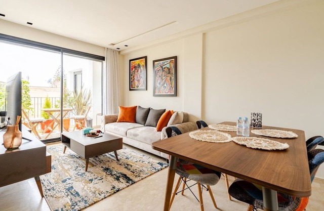 Modern 1-bed Apartment in Val d’Anfa