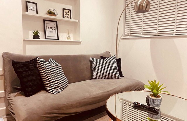Modern 1 Bed flat in the heart of Hackney with free Parking