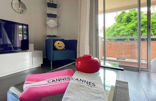 Modern 1 bedroom apartment