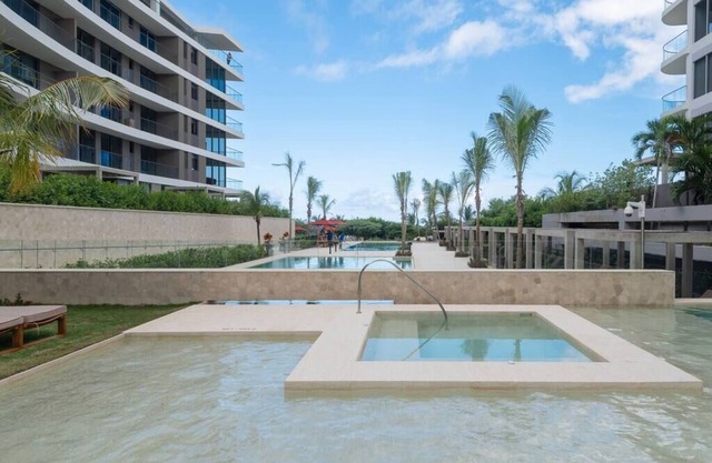 Modern 1 Bedroom Beachfront Apartment In Morros Zoe