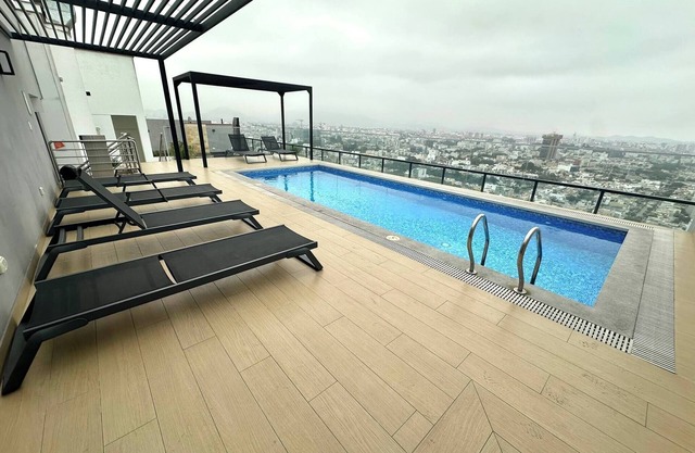 Modern 1BR on J Prado Board San Isidro