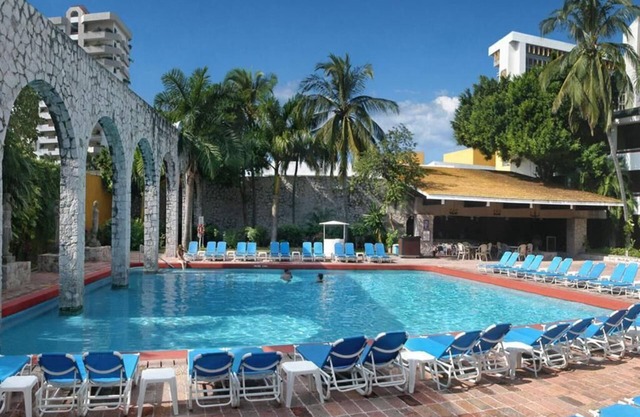 Modern 1BR Suite at El Cid Granada Hotel