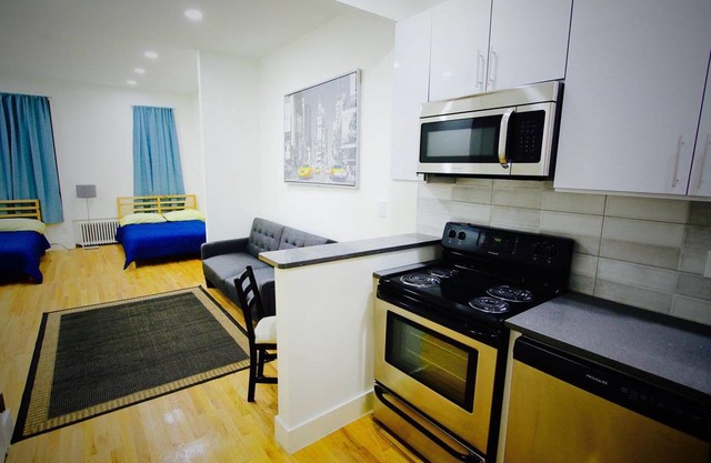 Modern 2 Bedroom 2 Bathroom in Clinton Hill