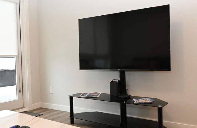 Modern 2 Bedroom Condo Downtown Kelowna.