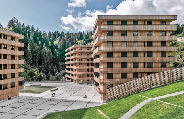 Modern 3.5 room apartment right on the ski and bike slopes