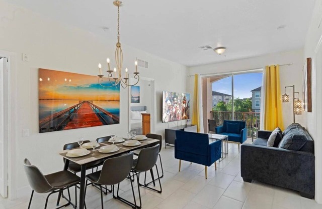 Modern 3-Bedroom at Vista Cay Resort