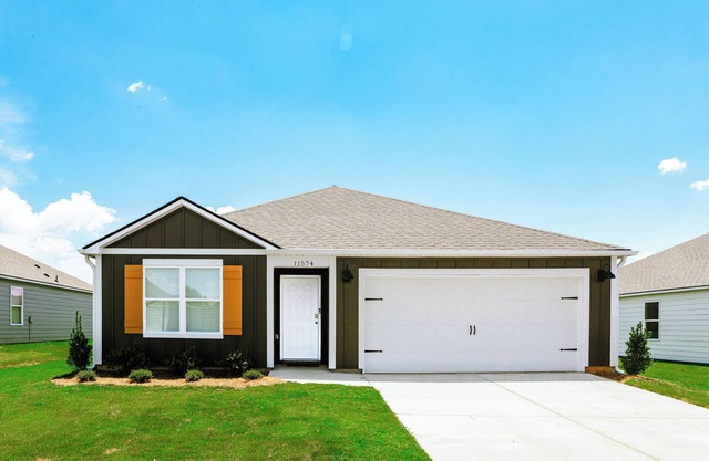 Modern 3BR Cottage- Mins to UA, King Bed, Fire Pit