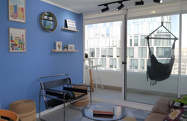 Modern and Great Location!