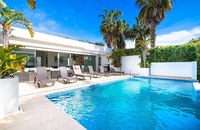 Modern and nice villa with private pool in Javea, Costa Blanca, Spain for 8 persons