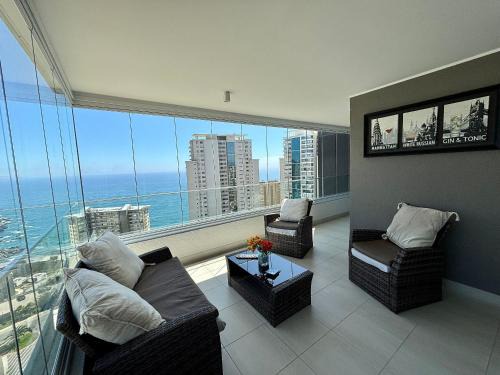 Modern and Spacious Apartment, Beautiful Ocean View
