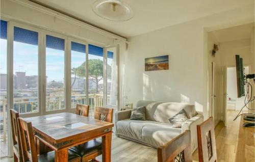 Modern apartment in Lido di Pomposa, 50 m² with balcony.