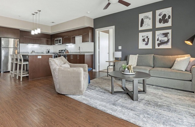 Modern Apartment in Prime Location (ID1197X127)