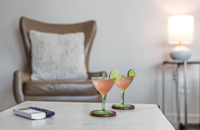 Modern Boho Guesthouse, Close to Best Austin Spots